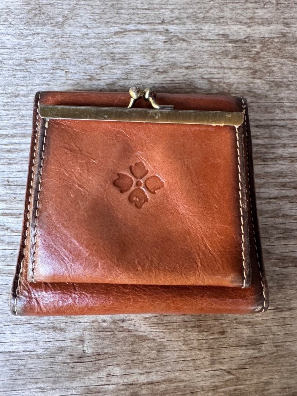 Patricia Nash Cognac Italian Leather Bifold Wallet Kiss Lock Coin Purse